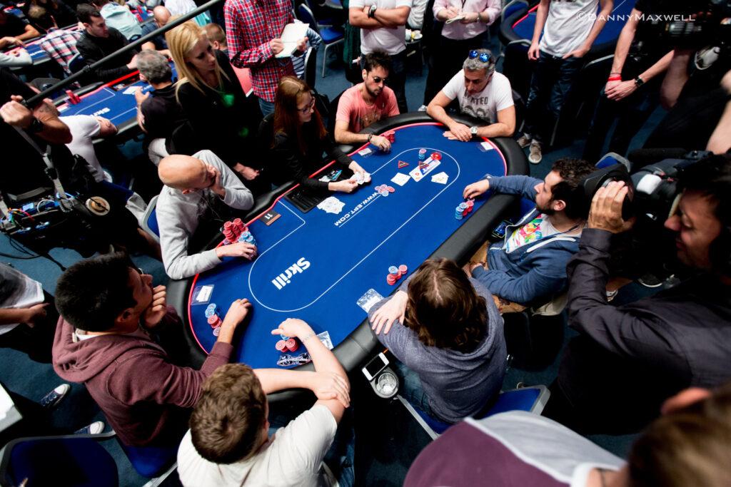 Holdem Betting